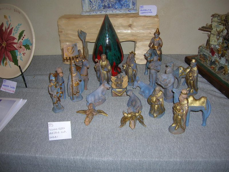 Scuola media  - Albisola sup. -.JPG