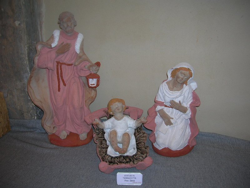 Statue in terracotta - Siena -.JPG