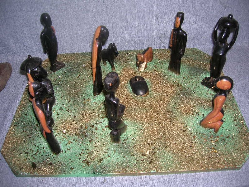 Zimbawe - statue in ebano.JPG