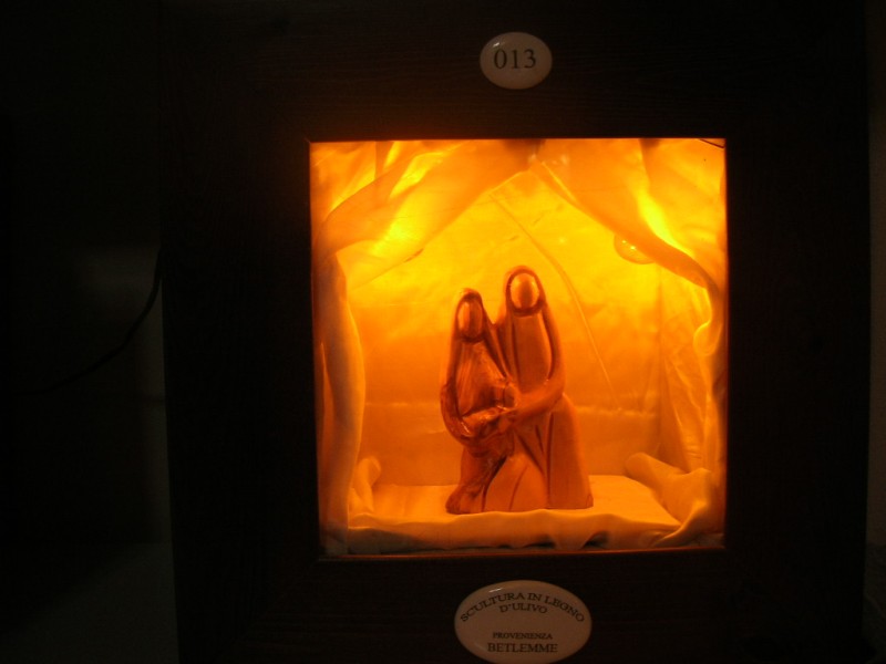 Betlemme-scultura in legno d'uliva(f.c.).JPG