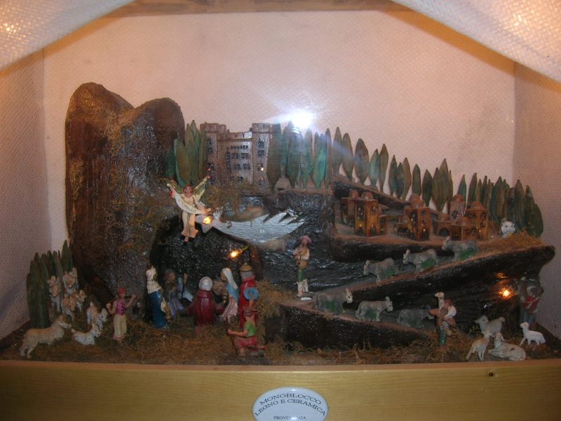 Libano-legno e ceramica(f.c.).JPG